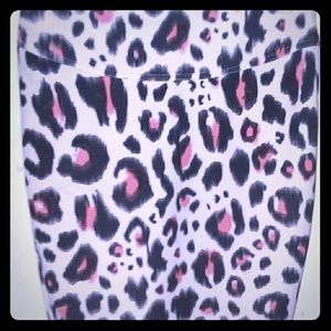 🎊🎉 Cute pink n black cougar lie pencil skirt🎉🎊